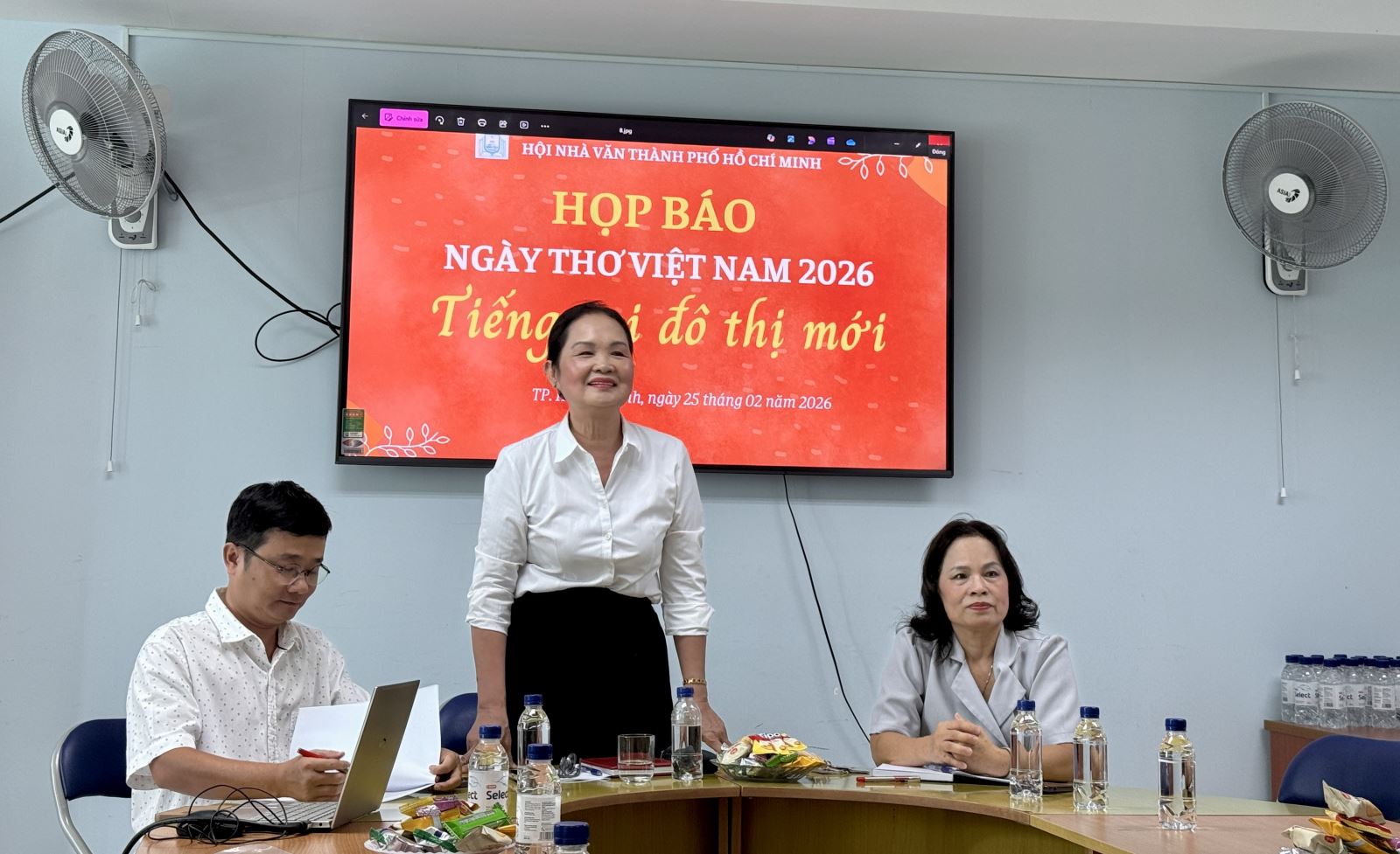 Công bố chương trình Ngày thơ Việt Nam 2026 với chủ đề “Tiếng gọi đô thị mới” - Ảnh 1.