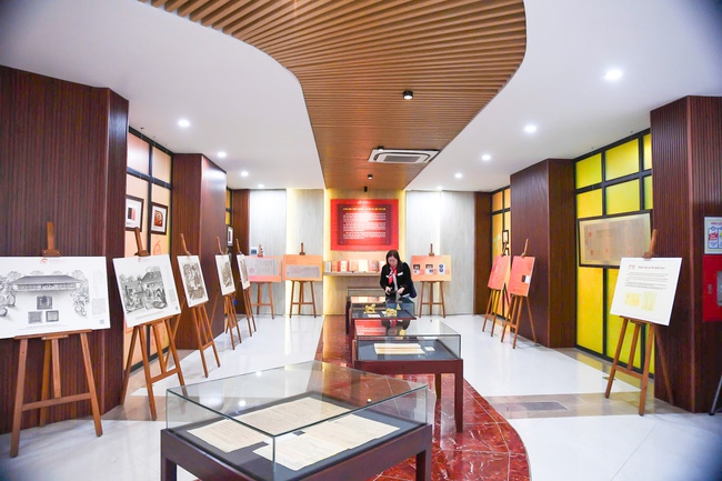 Thưởng lãm Châu phê – Lưu dấu Mộc bản tại Không gian Di sản tư liệu - Ảnh 1. Thưởng lãm Châu phê – Lưu dấu Mộc bản tại Không gian Di sản tư liệu - Ảnh 1.