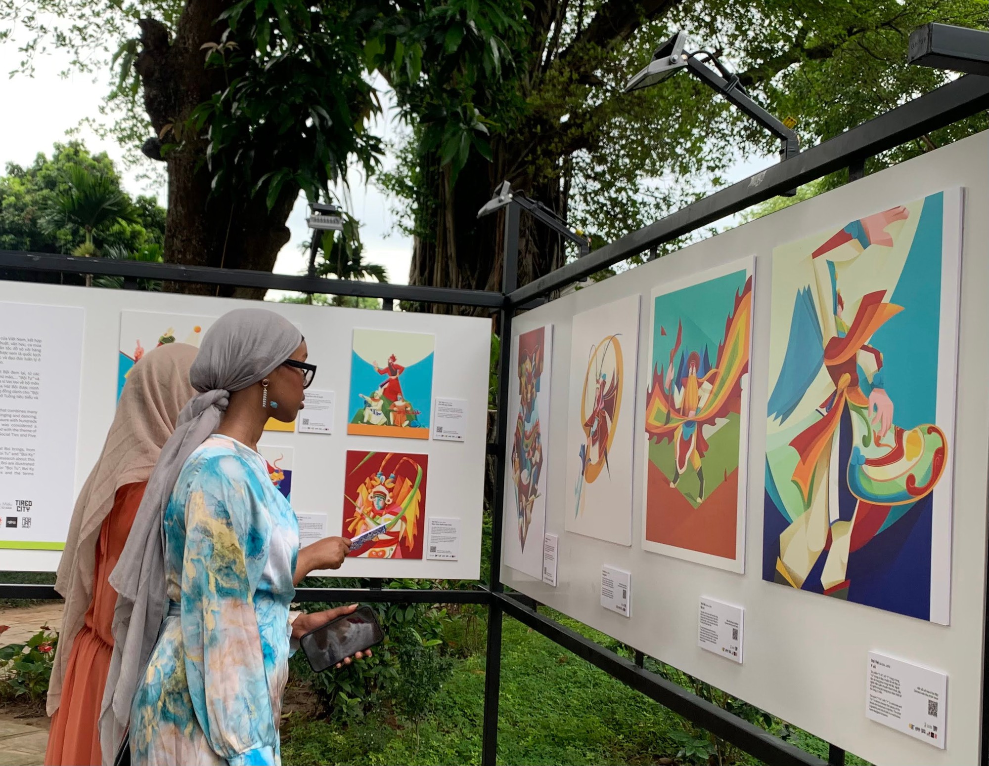 Chiến lược truyền thông quảng bá hình ảnh Việt Nam ra nước ngoài: Xây dựng thông điệp và bộ nhận diện hình ảnh quốc gia - Ảnh 2. Chiến lược truyền thông quảng bá hình ảnh Việt Nam ra nước ngoài: Xây dựng thông điệp và bộ nhận diện hình ảnh quốc gia - Ảnh 2.