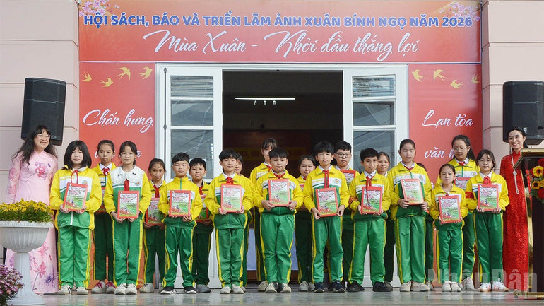 Khai mạc Hội sách, báo và lan tỏa hình ảnh Lâm Đồng vào Xuân - Ảnh 2.