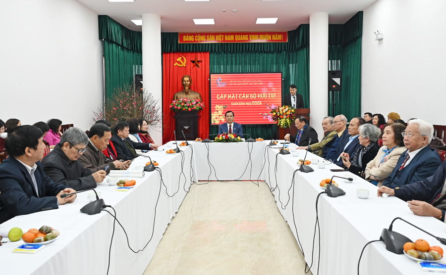 Cục Du lịch Quốc gia Việt Nam gặp mặt tri ân các thế hệ cán bộ đầu Xuân Bính Ngọ - Ảnh 2.