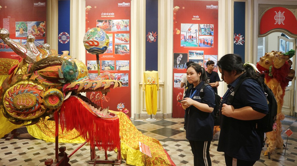 Bảo tàng TP.HCM khai mạc chuỗi hoạt động “Mừng Xuân Bính Ngọ – Mừng Đảng quang vinh” - Ảnh 6.