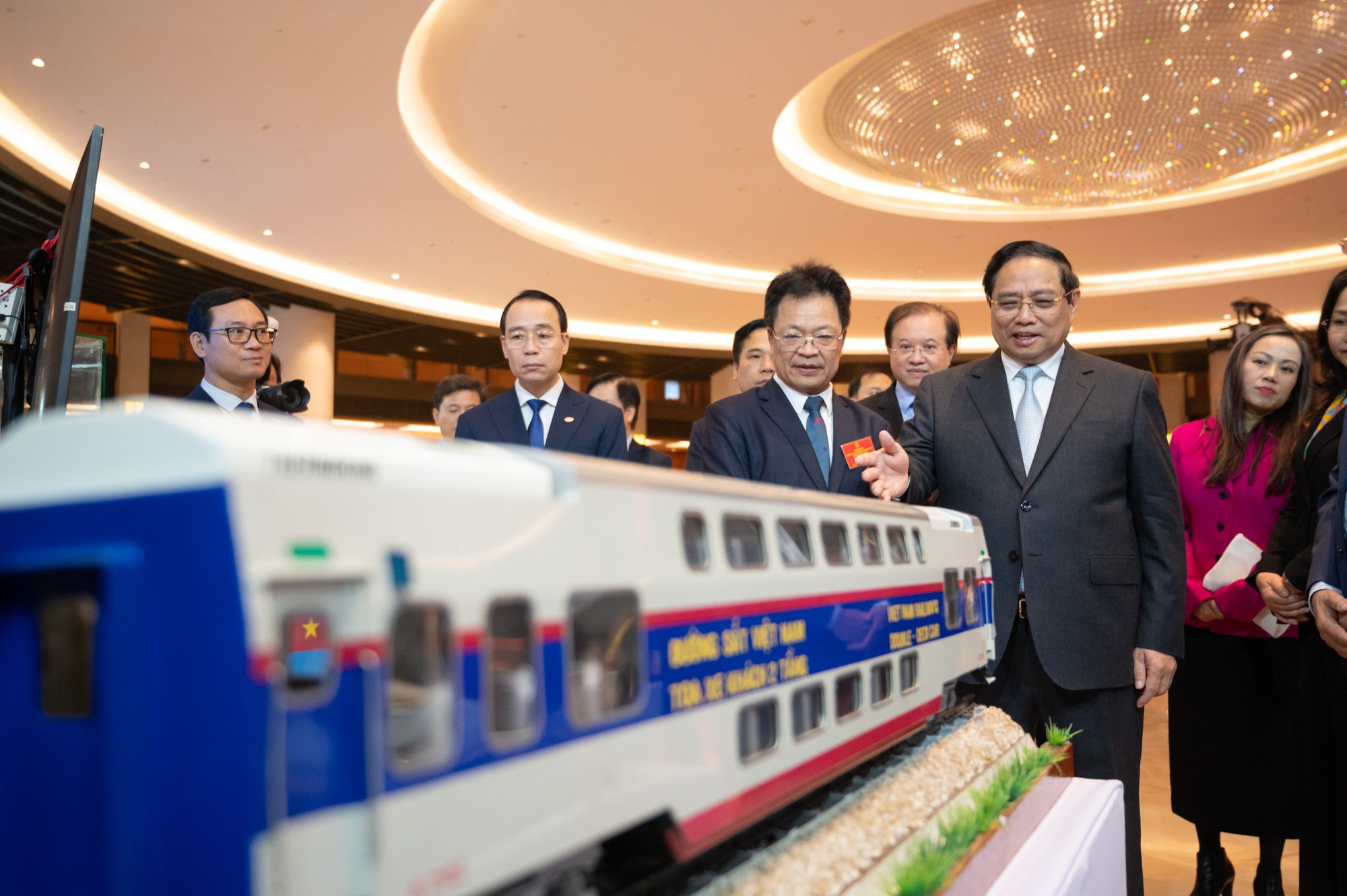 Triển lãm “Những thành tựu nổi bật trong phát triển kinh tế và văn hoá Việt Nam” - Ảnh 4.