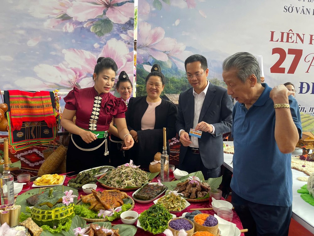 Tạo sức hút du lịch đầu Xuân từ “27 phong vị ẩm thực Điện Biên" - Ảnh 2.
