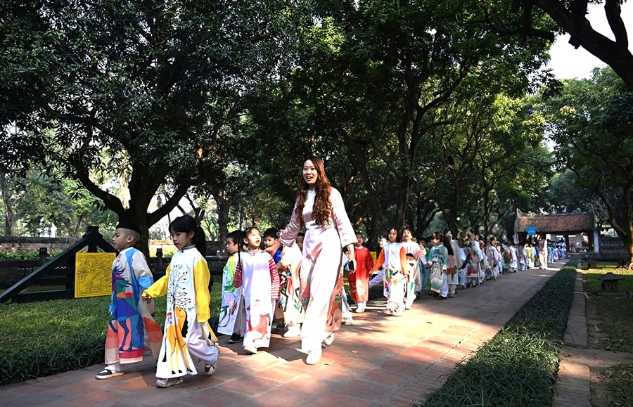 Đưa Nghị quyết Đại hội XIV của Đảng vào cuộc sống:Phát triển con người, văn hóa thực sự trở thành nền tảng tinh thần - Ảnh 1.