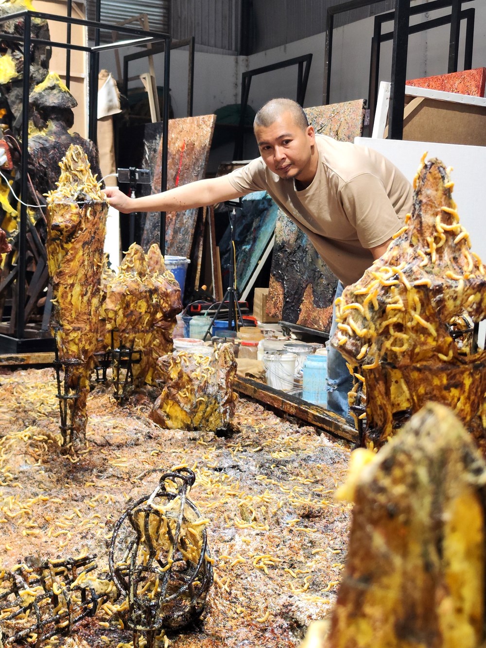 Công bố dự án nghệ thuật Việt Nam đầu tiên tham dự Venice Art Biennale tại Italia - Ảnh 3.