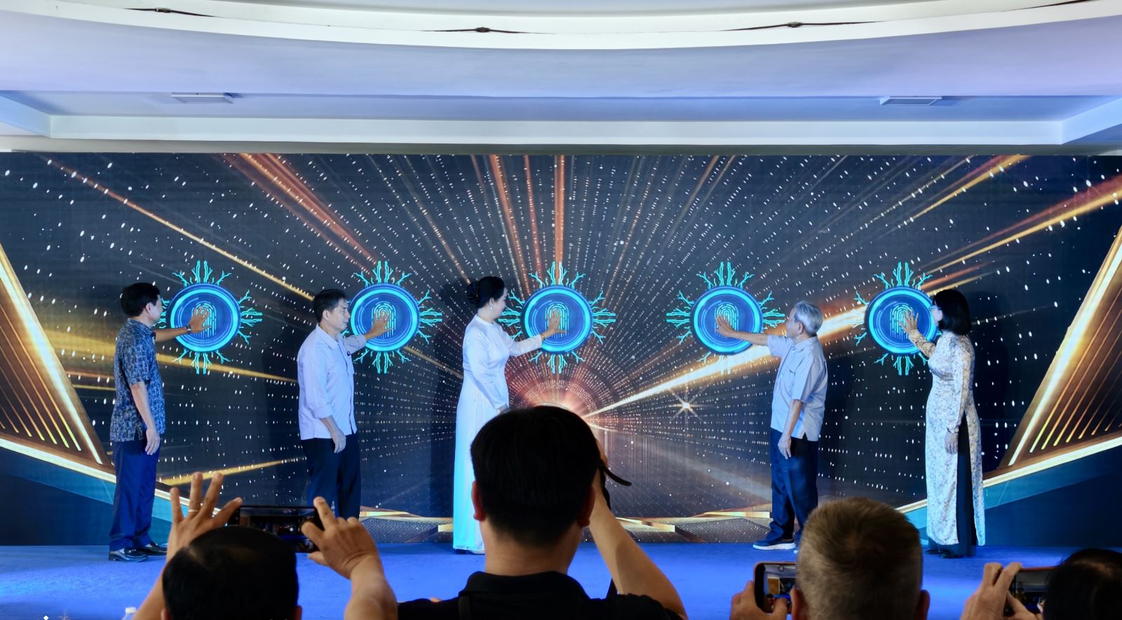 TP.HCM: Khai mạc Ngày thơ Việt Nam năm 2026 - Ảnh 9.