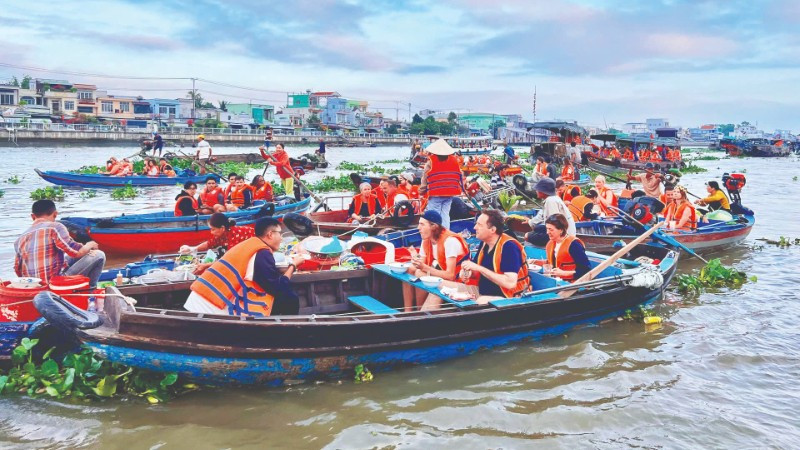 Lợi thế cạnh tranh mới của du lịch Việt Nam - Ảnh 1.