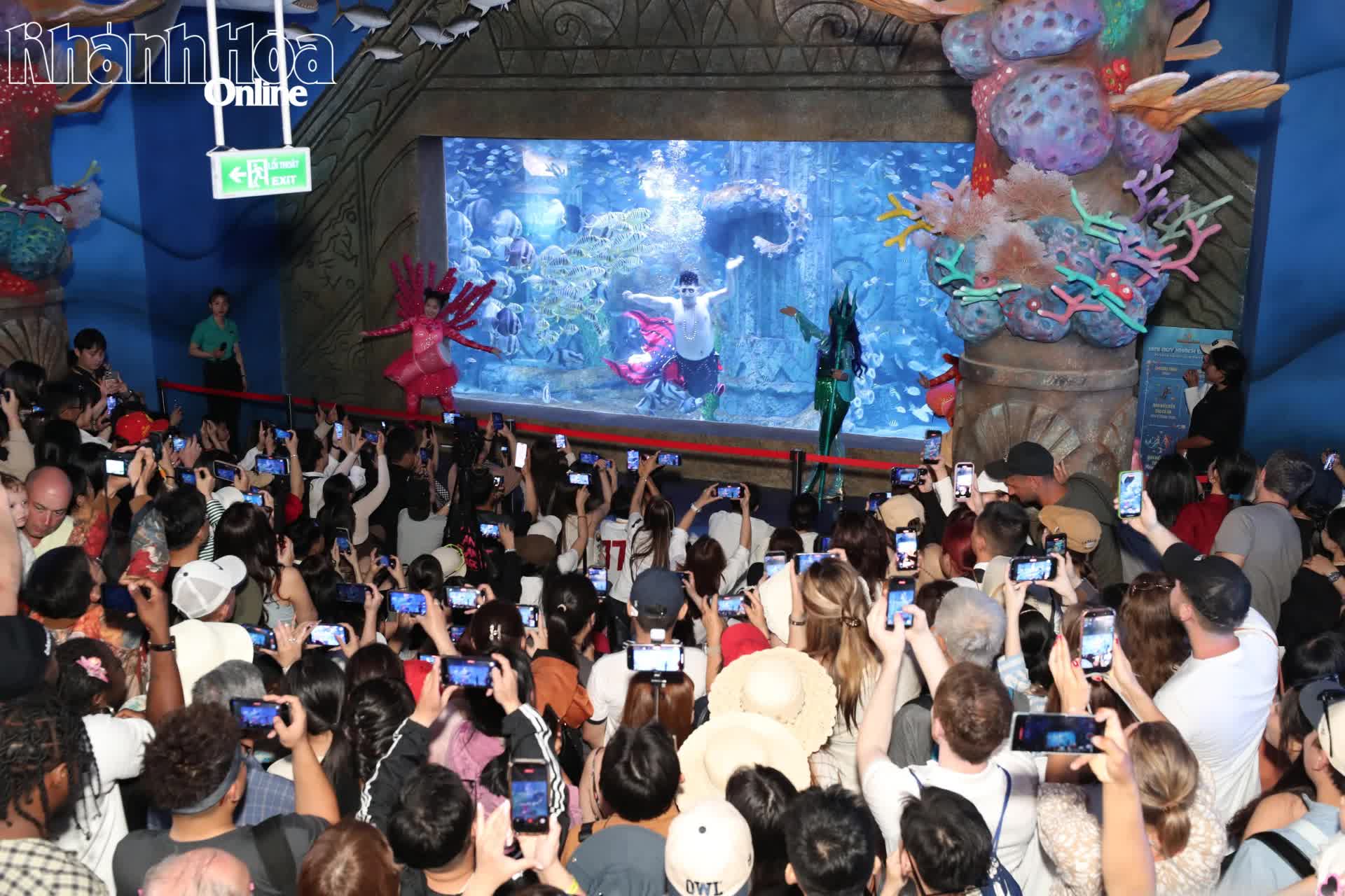 Khánh Hòa 2 tháng đón 1,7 triệu khách du lịch - Ảnh 1. Khánh Hòa 2 tháng đón 1,7 triệu khách du lịch - Ảnh 1.