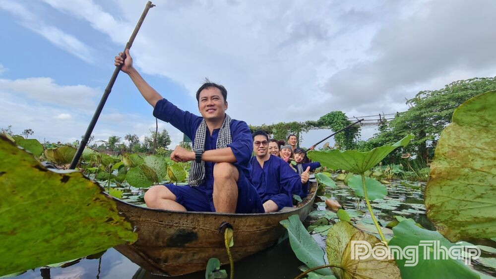 Du lịch Đồng Tháp bứt phá - Ảnh 1.