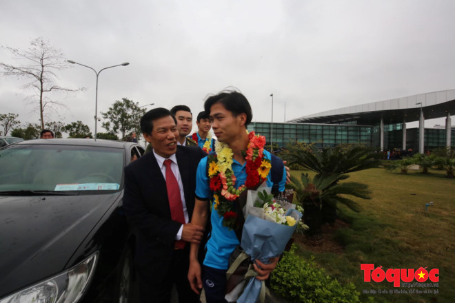Những hình ảnh ấn tượng và xúc động ngày U23 Việt Nam trở về