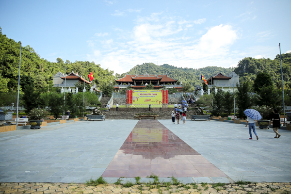 Lạng Sơn: Khám phá ngôi chùa nơi biên giới mà từng viên gạch khắc chữ quốc ngữ “Cộng hòa xã hội chủ nghĩa Việt Nam”