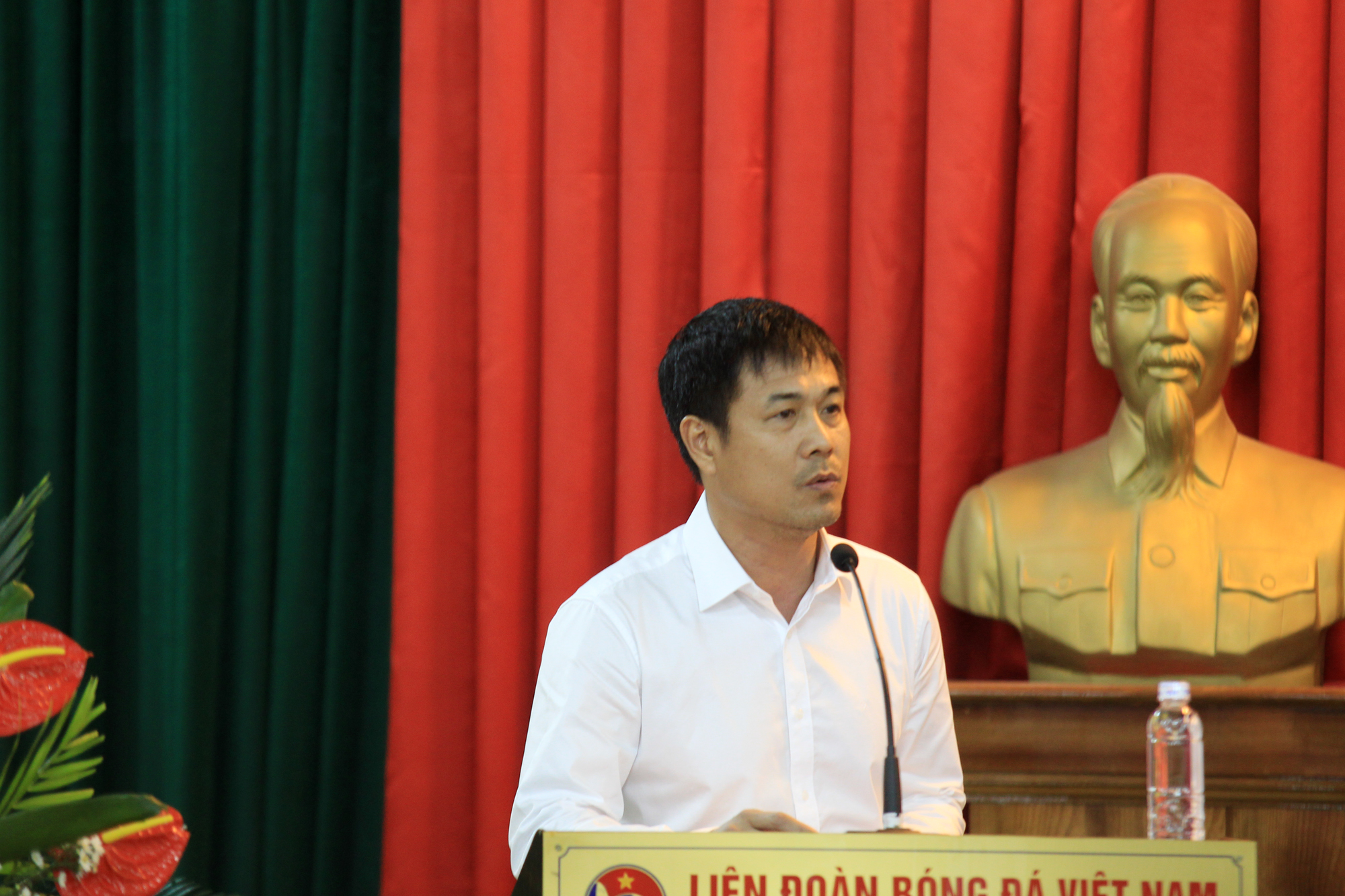 HLV Nguyễn Hữu Thắng phát biểu tại buổi làm việc