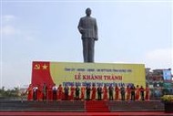 Khánh thành tượng đài cố Tổng Bí thư Nguyễn Văn Linh