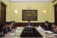 Thứ trưởng Lê Quang Tùng nghe báo cáo về công tác chuẩn bị cho Diễn đàn Cấp cao Du lịch Việt Nam