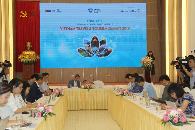 Họp báo về Diễn đàn cấp cao du lịch Việt Nam 2019 với chủ đề Để du lịch Việt Nam thực sự cất cánh  - Ảnh 3.