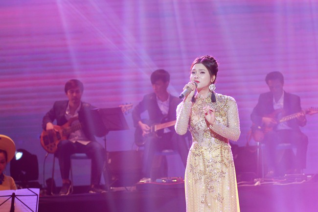 Đêm nhạc kỷ niệm 100 năm ngày sinh nhạc sỹ Nguyễn Văn Thương - Ảnh 4.