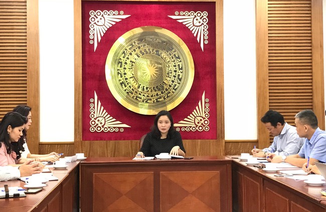 Thứ trưởng Trịnh Thị Thủy làm việc với Ủy ban Quốc gia UNESCO Việt Nam  - Ảnh 1.