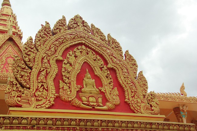 Xiêm Cán: Ngôi chùa Khmer lớn và lộng lẫy nhất ở Nam Bộ - Ảnh 6.