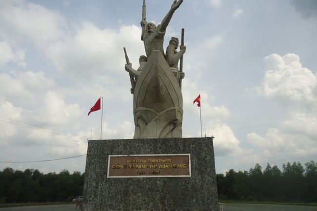 Đồng Tháp: Kỷ niệm 60 năm Chiến thắng Giồng Thị Đam - Gò Quản Cung - Ảnh 3.