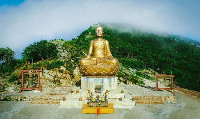 Quảng Ninh: Di sản văn hóa – tài nguyên để phát triển du lịch tâm linh - Ảnh 1.