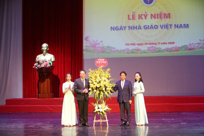 Phát huy tinh thần đoàn kết, đổi mới, năng động để đưa công tác đào tạo của Học viện Múa Việt Nam lên tầm cao mới - Ảnh 3.