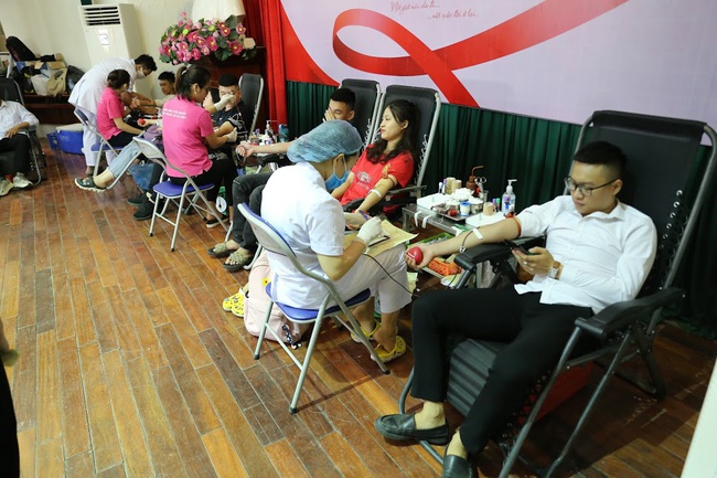 Tuổi trẻ Bộ VHTTDL tham gia hiến máu tình nguyện năm 2020 - Ảnh 6.