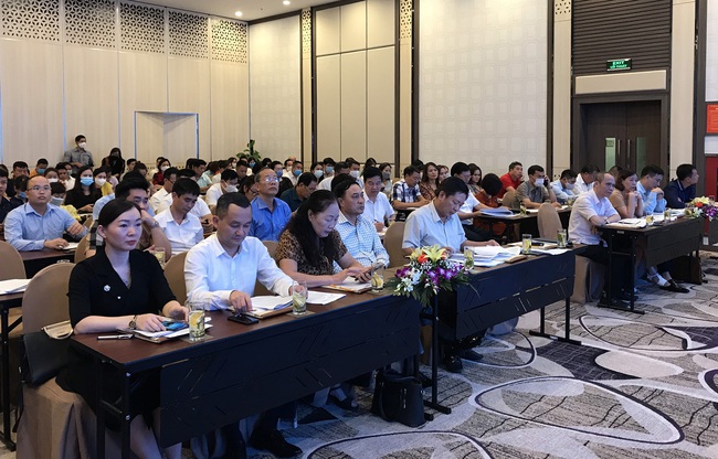 Quảng Ninh: Sở Du lịch tháo gỡ khó khăn cho doanh nghiệp bị ảnh hưởng bởi dịch Covid-19 - Ảnh 1.
