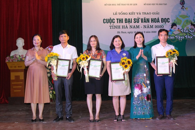 Tổng kết và trao giải Cuộc thi Đại sứ văn hóa đọc tỉnh Hà Nam năm 2020 - Ảnh 2.