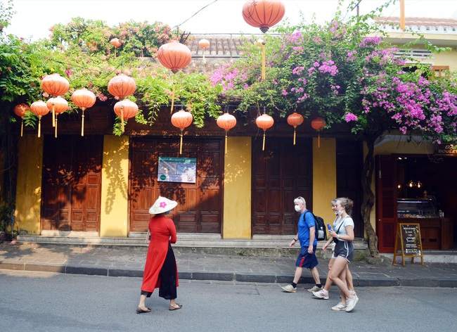 Du lịch Quảng Nam: Hướng đến ngành kinh tế mũi nhọn - Ảnh 2.