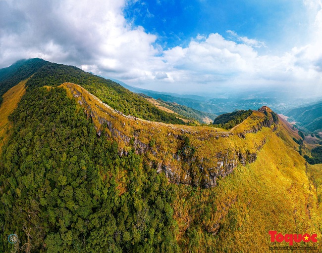 Ngắm núi Cha Lạng Sơn, đỉnh  &quot;Everest&quot; của Xứ Lạng  - Ảnh 1.