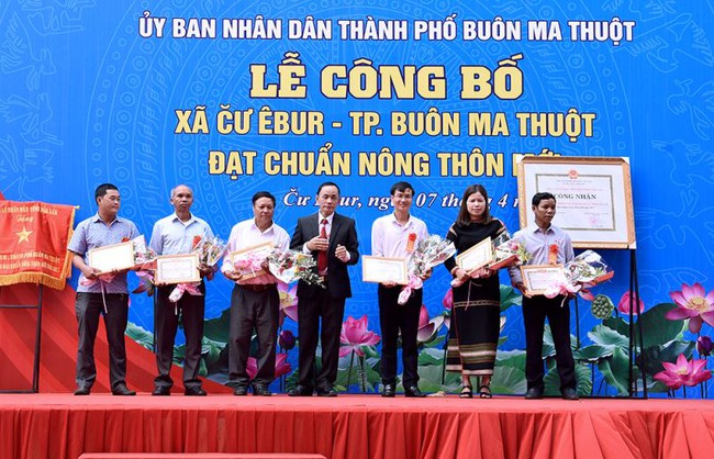 Thực hiện Chương trình Mục tiêu quốc gia xây dựng nông thôn mới năm 2022 - Ảnh 1.