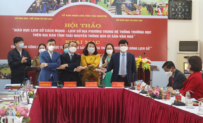 Thái Nguyên: Phát huy giá trị di sản văn hóa, giáo dục truyền thống trong trường học - Ảnh 1.