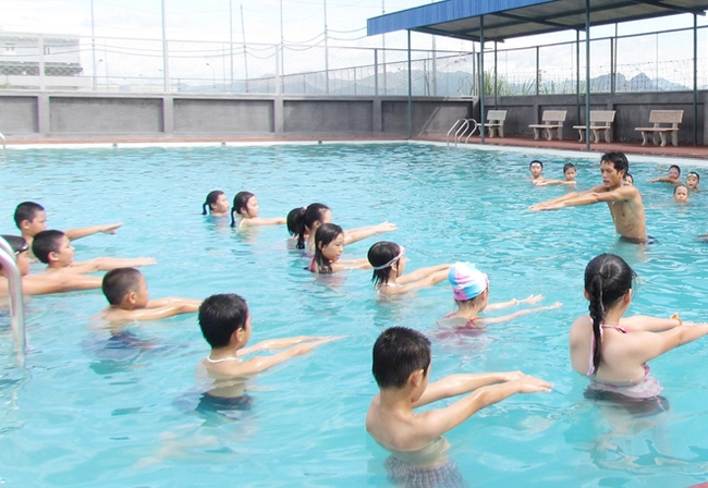 Phê duyệt Chương trình bơi an toàn phòng, chống đuối nước trẻ em giai đoạn 2021 - 2030 ngành VHTTDL - Ảnh 1.