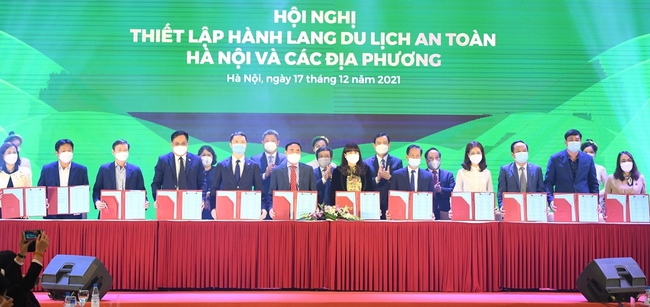 Những bước tiến dài của du lịch Việt Nam trong năm 2021 bất chấp Covid-19 - Ảnh 4.