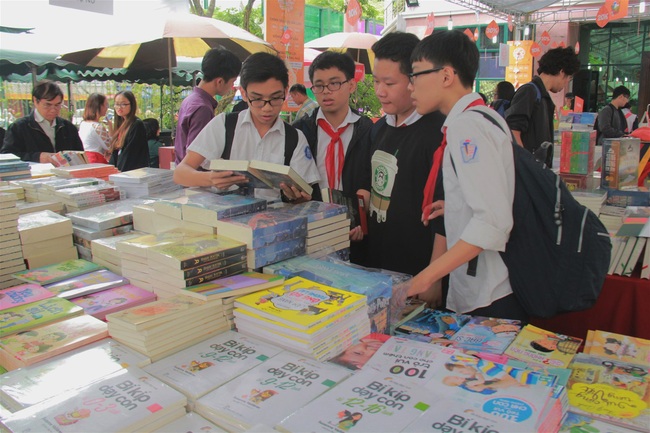 Tổ chức hoạt động chào mừng Ngày Sách và Văn hóa đọc Việt Nam năm 2021 - Ảnh 1.