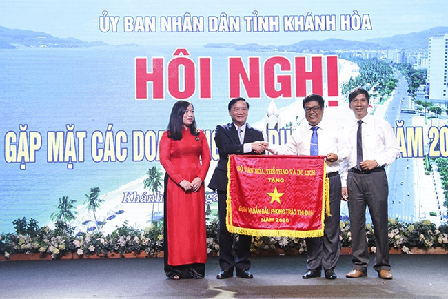 Khánh Hòa: Tổ chức hội nghị gặp mặt doanh nghiệp du lịch đầu năm 2021 - Ảnh 1.