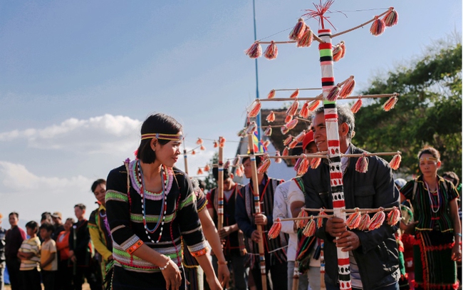 Xây dựng mô hình điểm Câu lạc bộ sinh hoạt văn hóa của dân tộc Mạ ở Đắk G'long, tỉnh Đắk Nông - Ảnh 1.