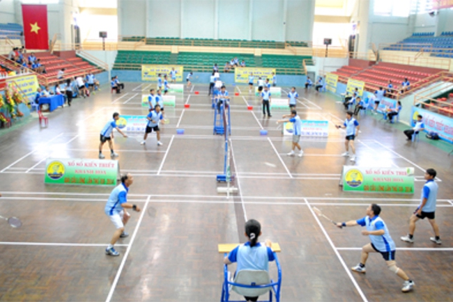 Khánh Hòa: Tạm dừng các hoạt động thể dục, thể thao tập trung đông người - Ảnh 1.