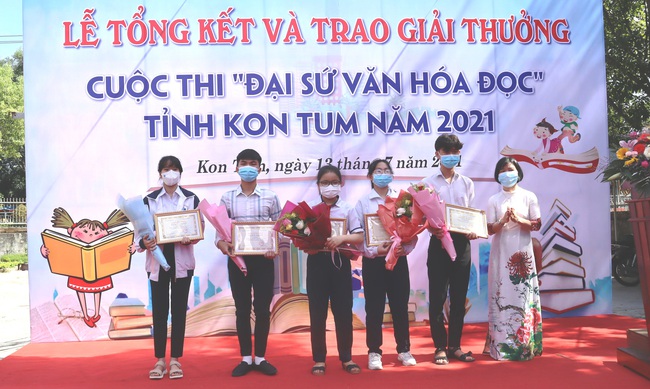 Kon Tum: Trao giải Cuộc thi “Đại sứ văn hóa đọc” năm 2021 - Ảnh 4.