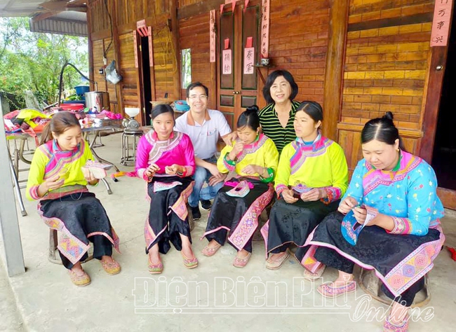 Bảo tồn và phát triển văn hóa các dân tộc Điện Biên:  Động lực mới, niềm vui tới - Ảnh 1.