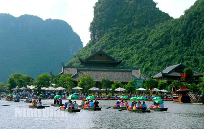 Ninh Bình: Đảm bảo an toàn cho các khu, điểm du lịch trong tình hình mới - Ảnh 1.