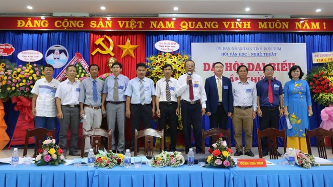 Đại hội đại biểu Hội Văn học - Nghệ thuật tỉnh Kon Tum lần thứ VI - Ảnh 3.