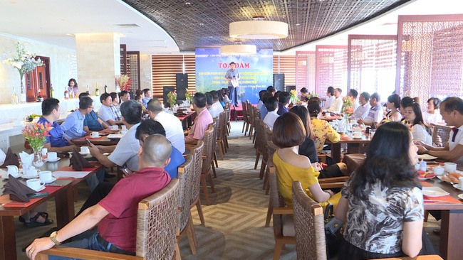TP. Hạ Long (Quảng Ninh) cùng doanh nghiệp bàn giải pháp khởi động lại hoạt động du lịch - Ảnh 1.
