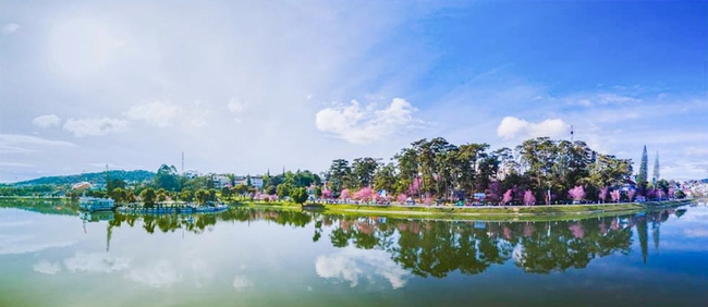 Đà Lạt được vinh danh là ''Thành phố du lịch sạch ASEAN 2022'' - Ảnh 1.
