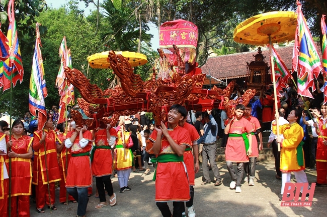 Trình diễn, tái hiện lễ hội Mường Đòn phục vụ bảo tồn, phát huy giá trị văn hoá truyền thống dân tộc Mường - Ảnh 2.