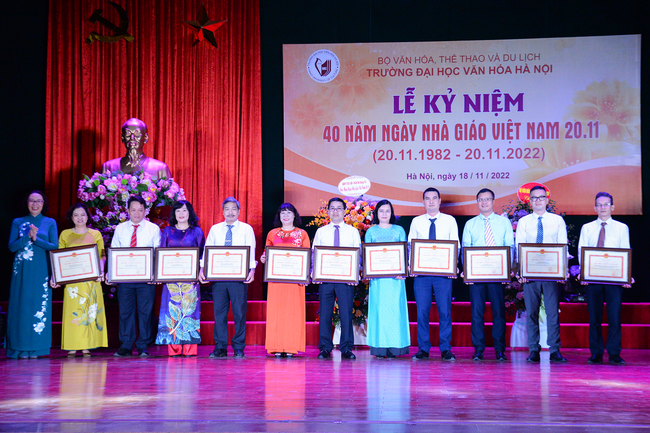 Trường Đại học Văn hóa Hà Nội kỷ niệm 40 năm Ngày Nhà giáo Việt Nam - Ảnh 5.