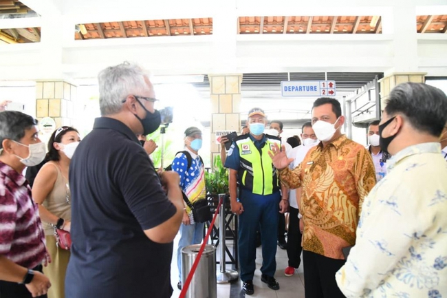 &quot;Bong bóng&quot; du lịch hồi sinh ngành &quot;công nghiệp không khói&quot; của Indonesia - Ảnh 1.