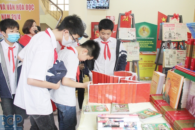 Bắc Giang: Tổ chức các hoạt động Ngày Sách và Văn hóa đọc Việt Nam năm 2022 - Ảnh 1.