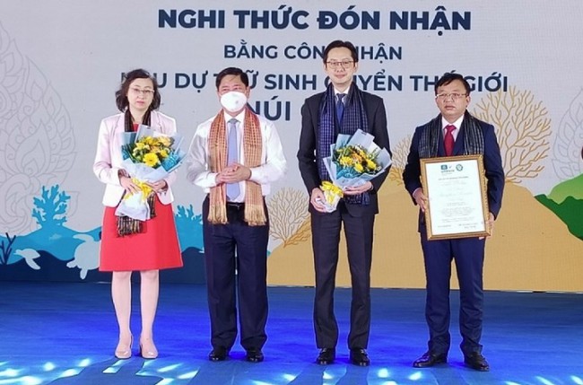 Ninh Thuận đón Bằng công nhận Khu dự trữ sinh quyển thế giới Núi Chúa - Ảnh 1.